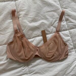SKIMS Tan Bra with Underwire Support